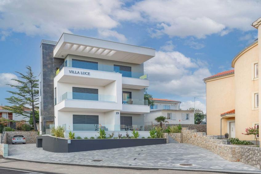 Luxury Beachfront Krk Apartments with Terrace - One Bedroom Apartment with Terrace - foto 10