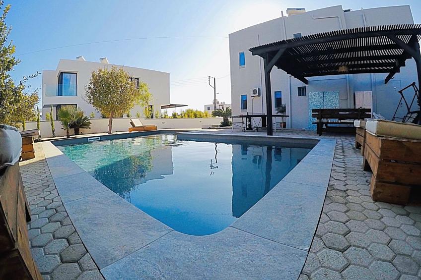 "Villa Amor" direkt am Strand