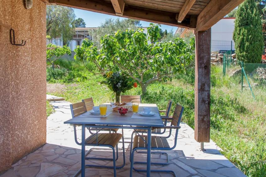 im Herzen der Weinberge, schattige Terrasse umgeben von Grün, Pool - foto 8
