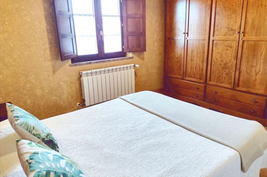 Unterkunft mit Aussicht in "Apartamentos Navalin". - foto 5