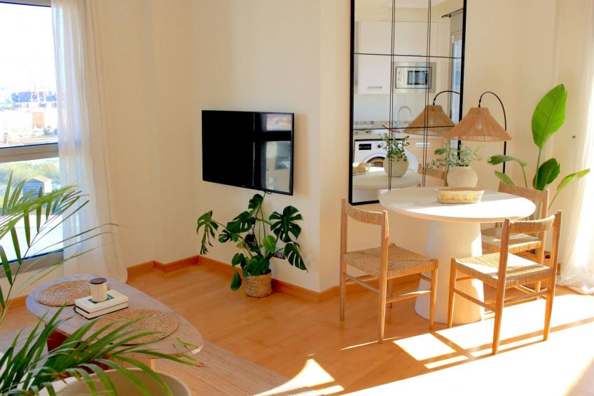 Luxuriöse Wohnung mit 1 Schlafzimmer, Balkon und Pool - foto 3