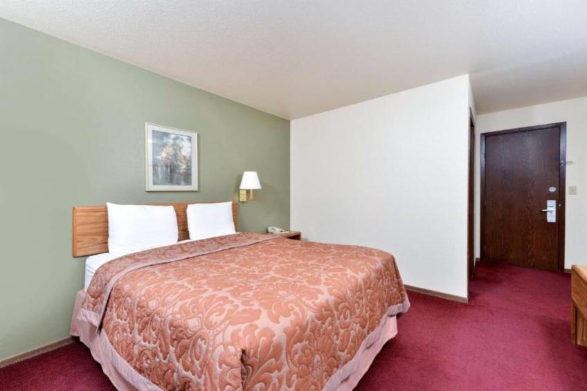 Queen Bed - foto 5