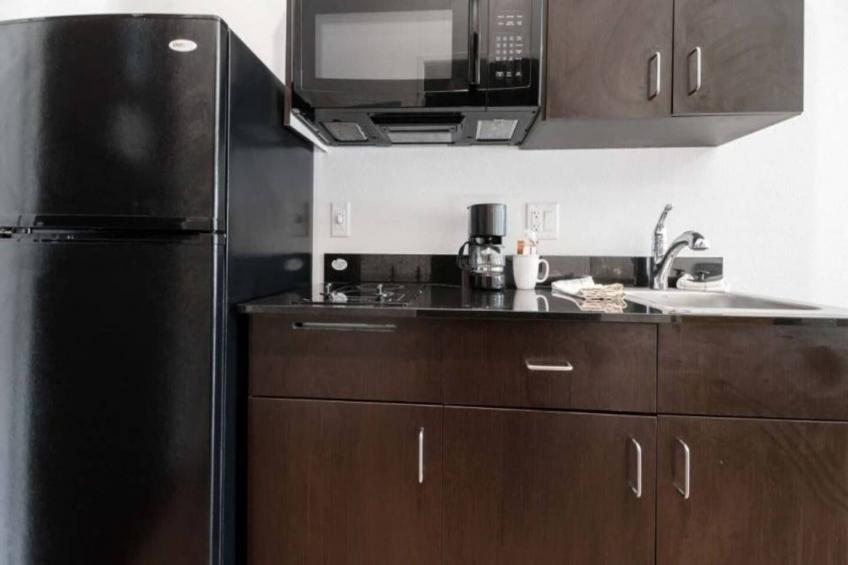 2 Queen Beds  Suite Non-Smoking Kitchen - foto 4