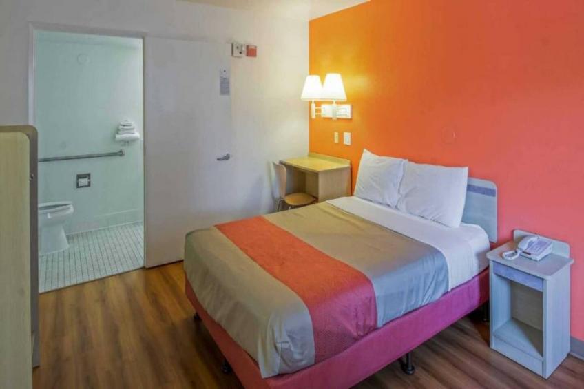1 Queen Bed - foto 15