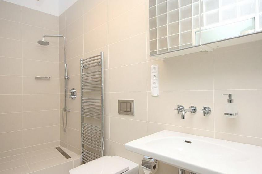 Luxuriöse Altbau-Dachgeschosswohnung in Prag - foto 34