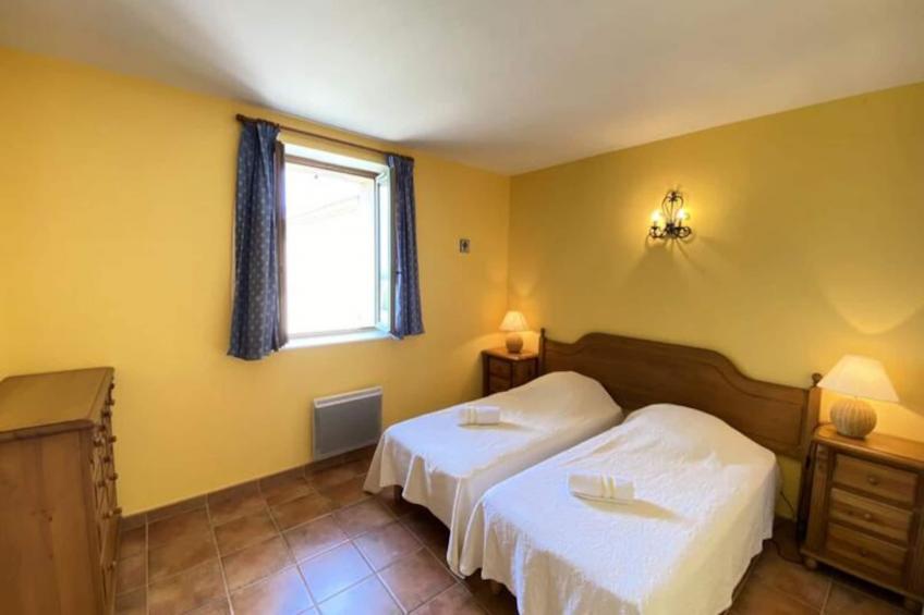 04b7 : Beau T3 Au Coeur Des Lavandes - Piscine - foto 20