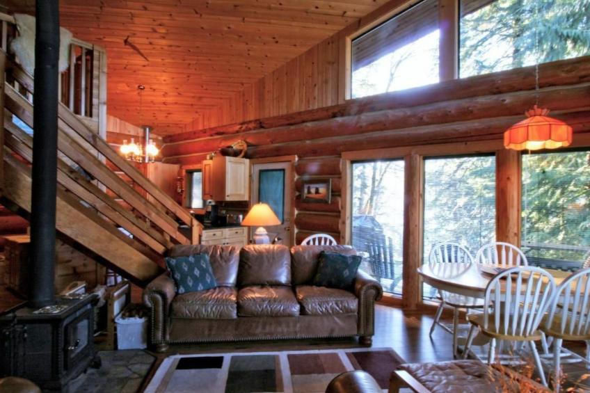 Lakeside Real Log Cabin mit privatem Dock, Haustiere OK - foto 2