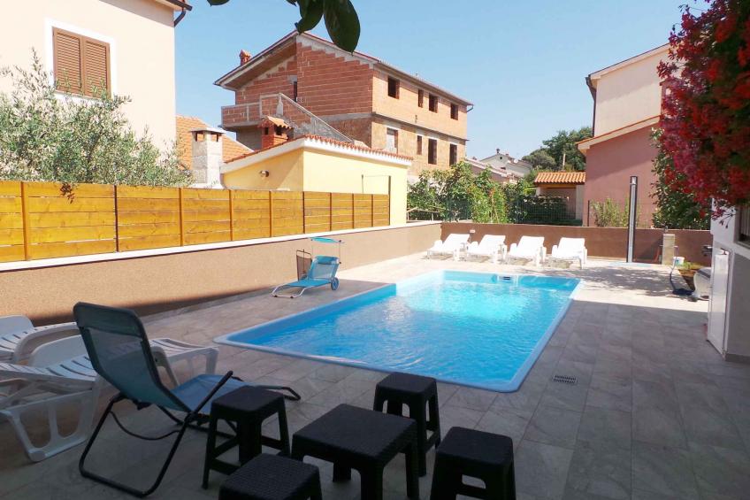 Vakantiewoning met een groot terras - VW-YCWN - foto 5