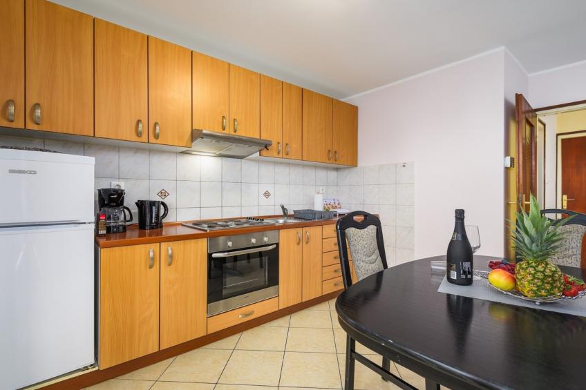 Charming Lovran Apartments with Wonderful Sea View - Two Bedroom Apartment - foto 7