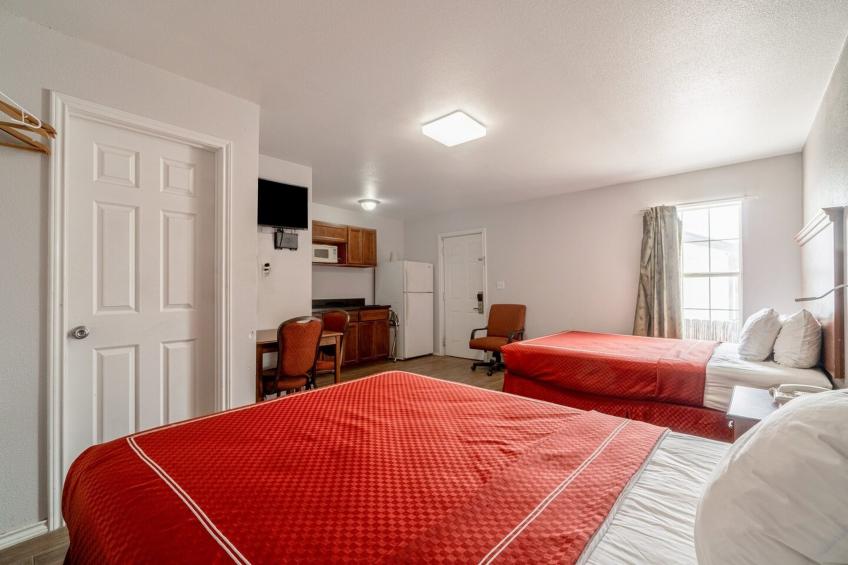 2 Queen Bed Smoking - foto 26