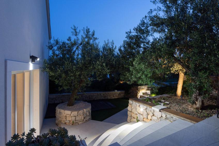 3 Schlafzimmer Villa mit beheiztem Pool und Meerblick - foto 24