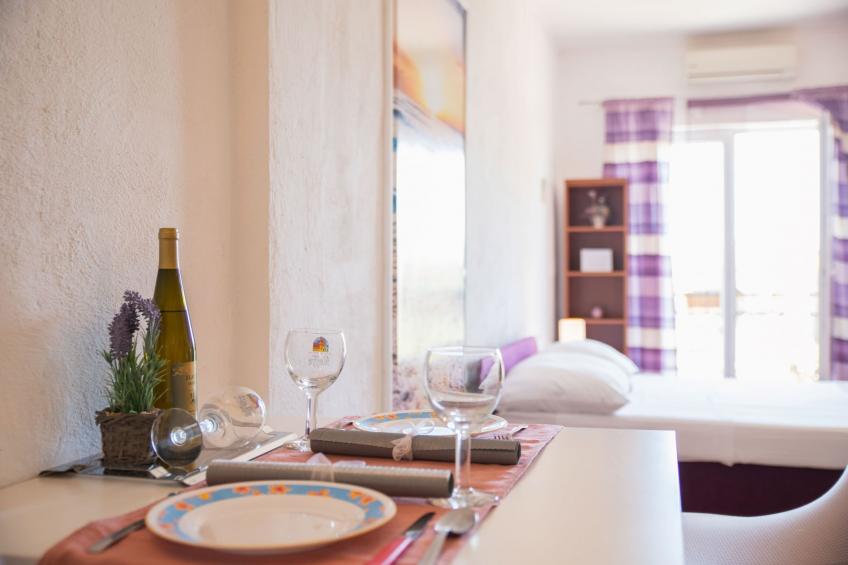 Tranquil and Stylish Apartment Kastel Novi - Studio Apartment with Garden - foto 4