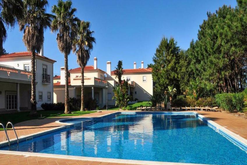 Haus in Praia Pedras del Rey mit 3 Pools 3