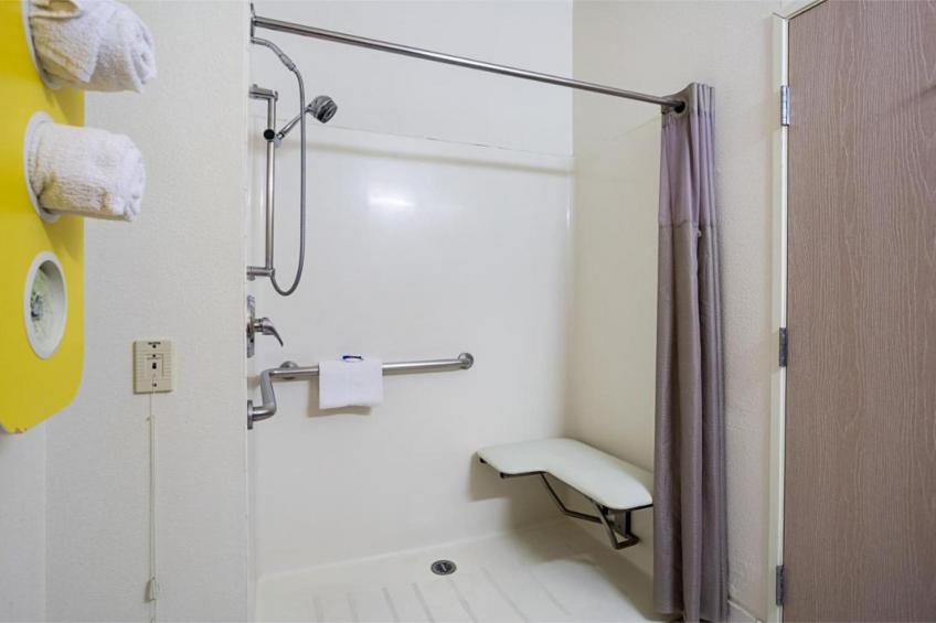 2 Full Beds  Non-smoking - foto 19