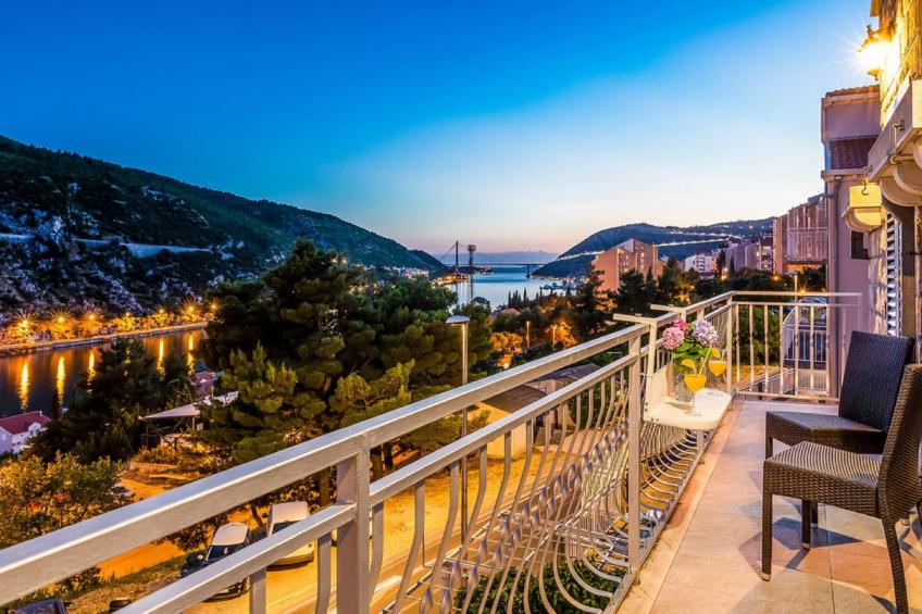 Three Bedroom Apartment with Pool - foto 21