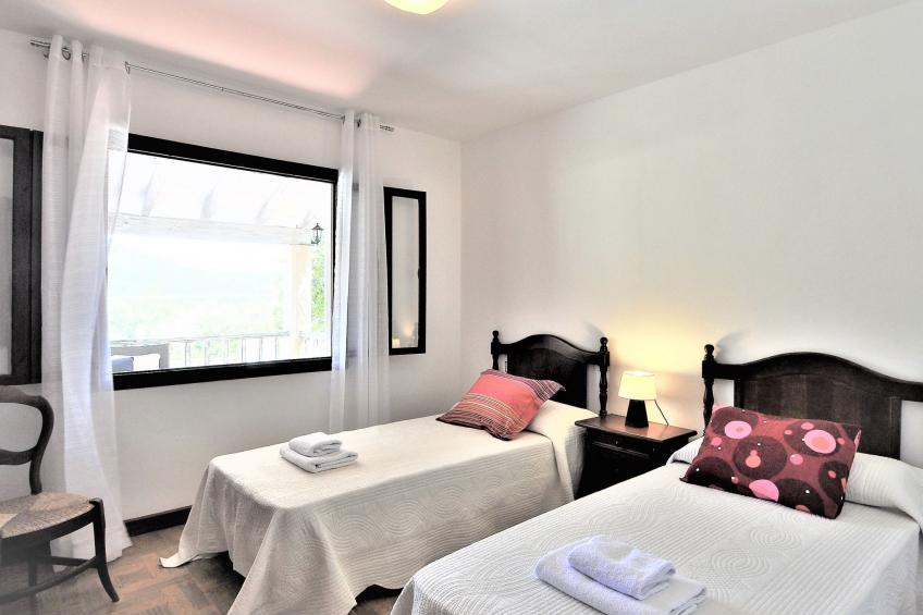 Villa con piscina privada, wifi, aire acondicionado y vistas a montaña ideal pa - foto 10