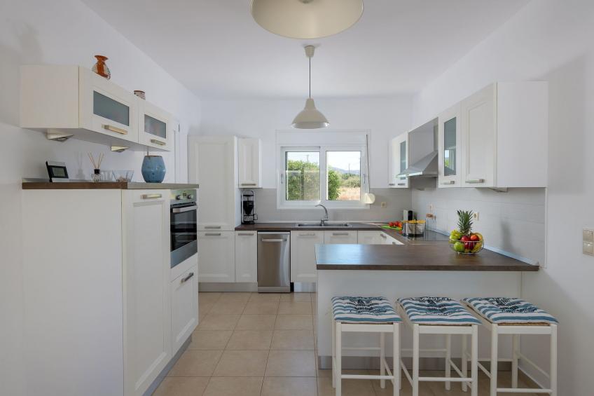 Liebevoll ausgestattetes Haus in ruhiger Lage mit beheiztem Pool und Meerblick - foto 11