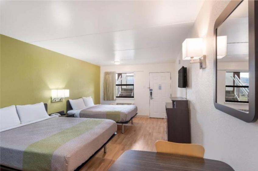 2 QUEEN BEDS  NON-SMOKING KITCHEN - foto 18