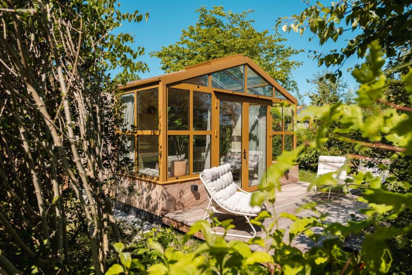 Groepsruimte i.c.m. 4 large greenhouses