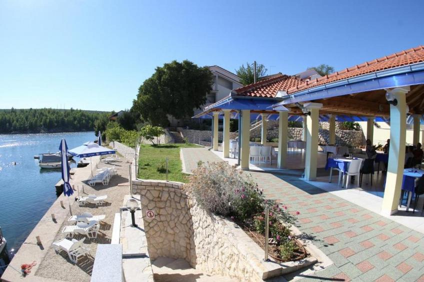 Apartment with Pool View - foto 12