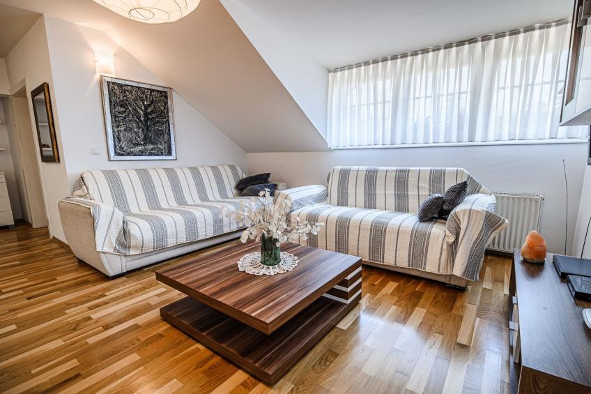 Stunning Rural Holiday Home with Garden and BBQ -  Four Bedroom Holiday Home - foto 7