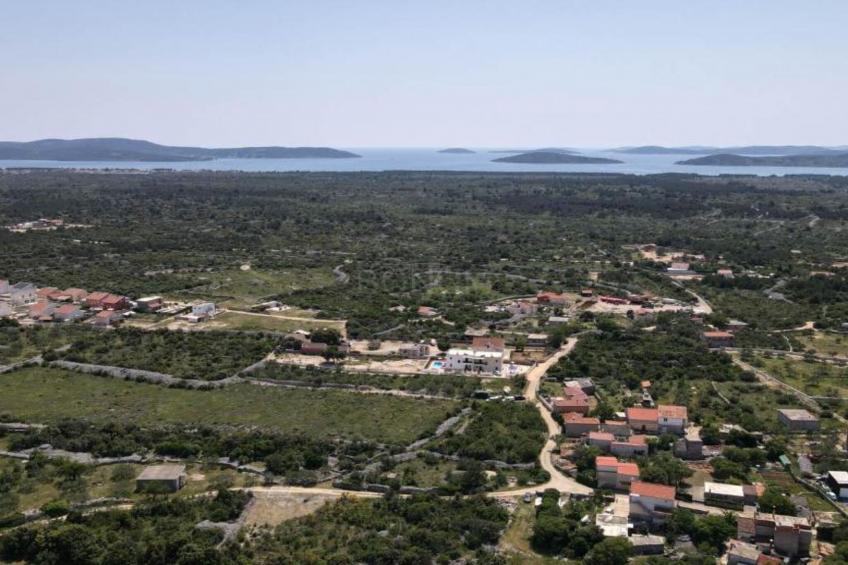 Villa Sunrise with Outdoor Pool - 4 Bedroom & Pool - foto 29