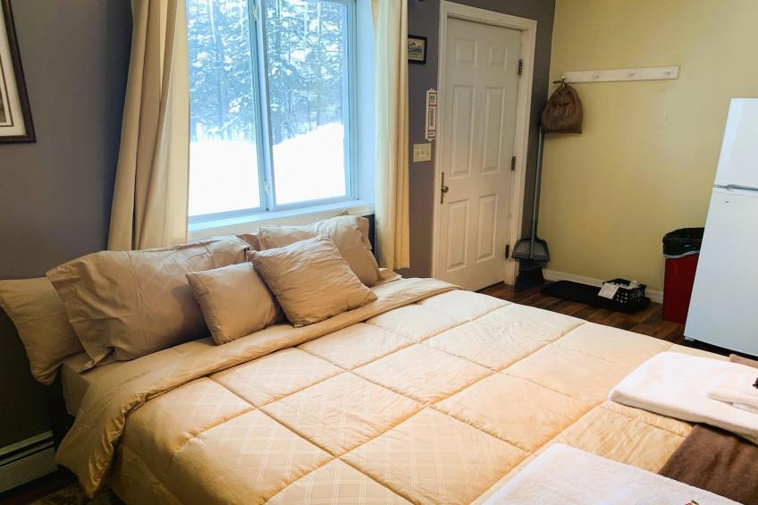 Queen Bed Riverfront with Kitchenette - foto 34