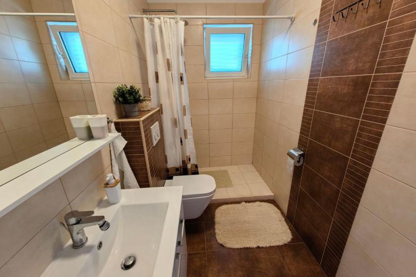 "Dinka" mit Terrasse - foto 19