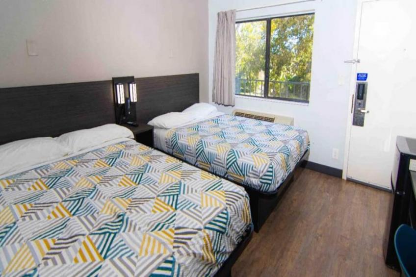 2 Full Beds  Premium Micfridge - foto 5