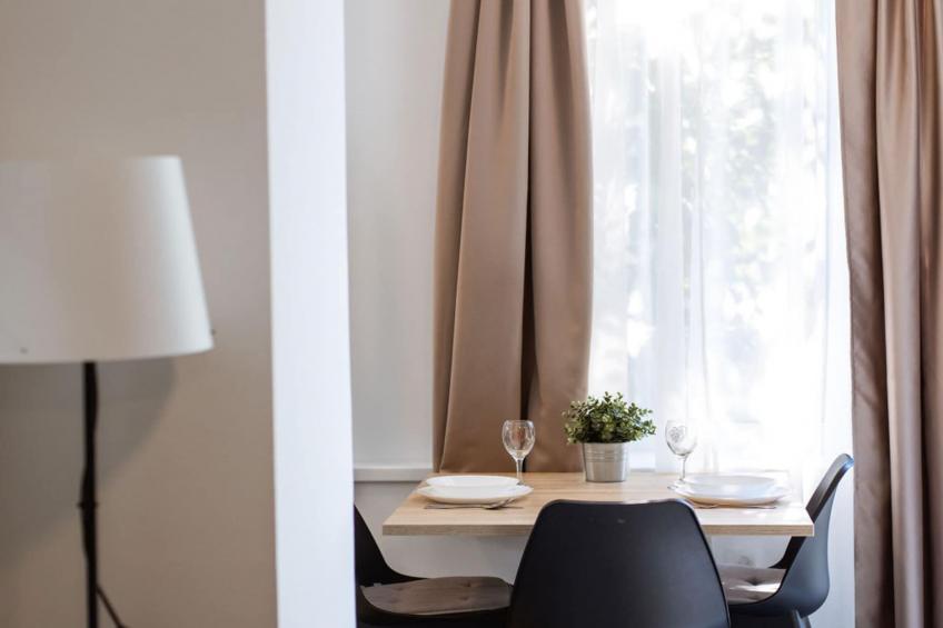 Stylish Apartments with Osijek Near Top Attractions - Standard Studio Apartment  - Maks 3 - foto 17