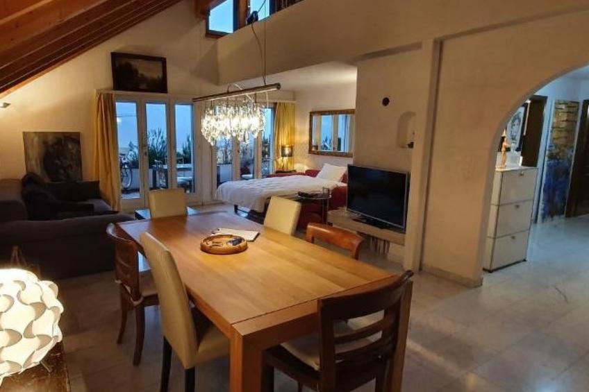 Heidi Holiday - Grand Maisonette-Attica, (Jenins),