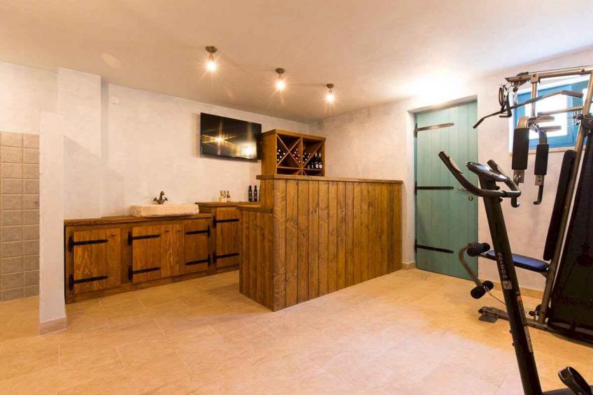 Villa with a rustic touch and pool on Krk - BF-P33R5 - foto 26