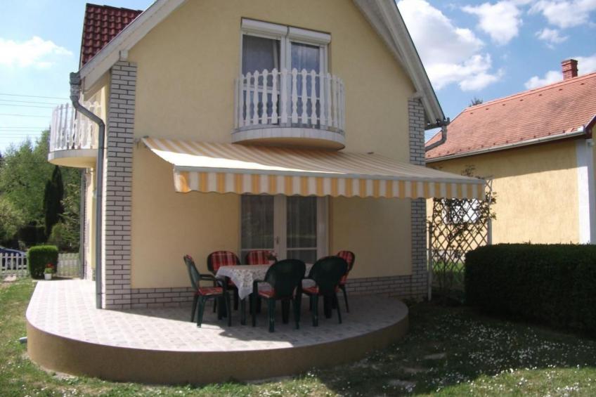 mit Terrassen, Balkonen sowie Parkplatz - foto 21