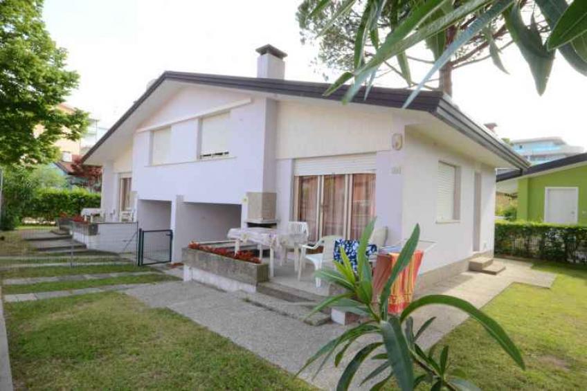 Vakantiewoning met airconditioning en terras - BF-8YRTC