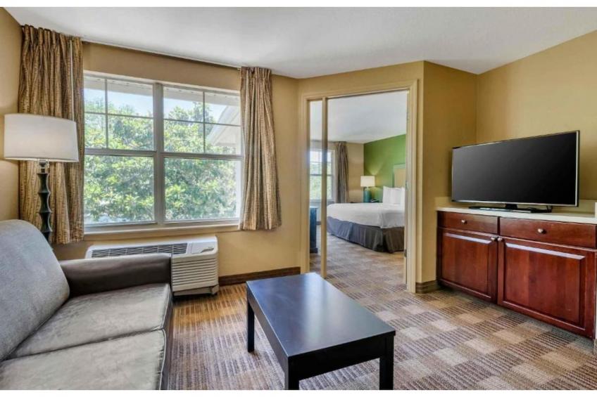 2 Full Beds | Suite, Non-Smoking, Kitchen - foto 13