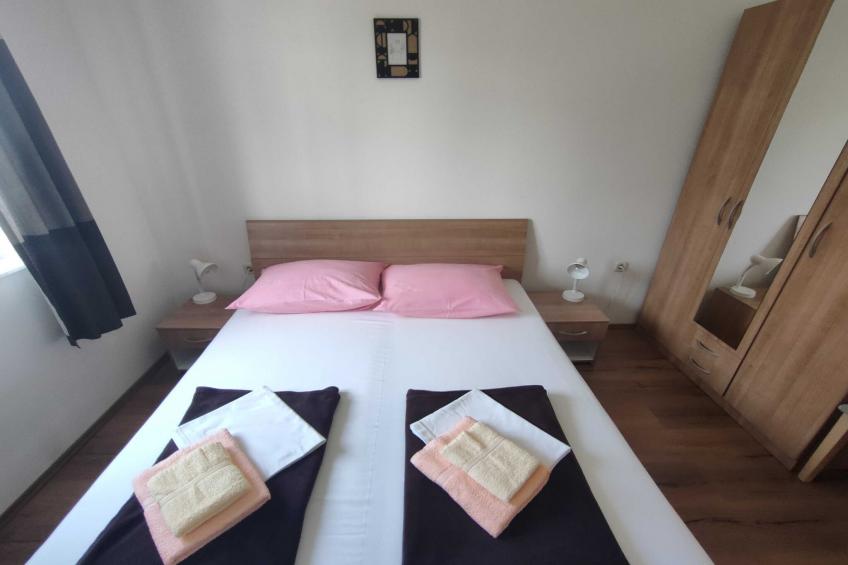 Apartments Krk with Sea View and Terrace - Classic Two Bedroom Apartment with Sea View ant Terrace (owner second floor) - foto 9