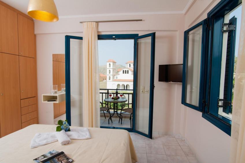 Schönes Haus in Panormos mit kleinem Garten - foto 10