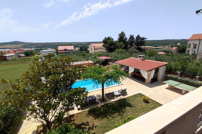 Angenehmes Haus in Posedarje mit großem Garten - foto 42