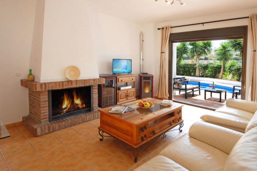 Villa Torcal 3, beheizter Pool, Wifi, Grill. - foto 12