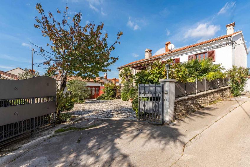 Vakantiewoning met zwembad - BF-DV3M3 - foto 9