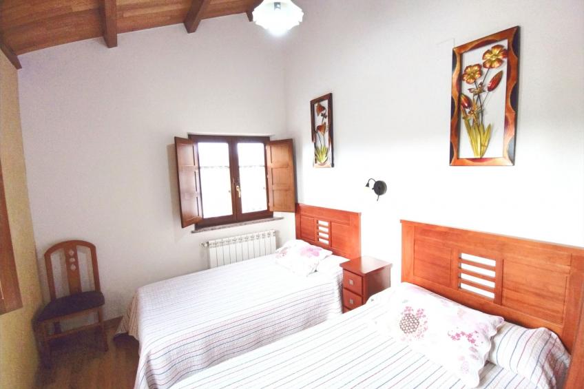 Unterkunft mit Aussicht in "Apartamentos Navalin". - foto 15