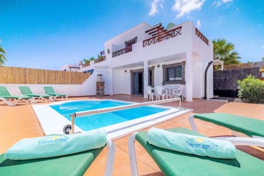 CASA LAGO, private villa in Playa Blanca