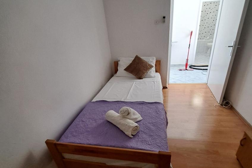 Apartment Marko (ST) - Three Bedroom Apartment with Balcony and Garden View - foto 33