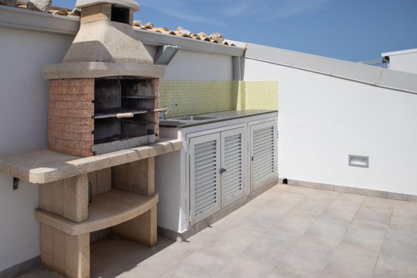 Charmantes Dachgeschoss mit Terrasse mit Blick auf die Landschaft. - foto 9