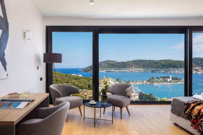 Breathtaking Villa  Vis Five Bedroom Villa with the Pool - foto 4