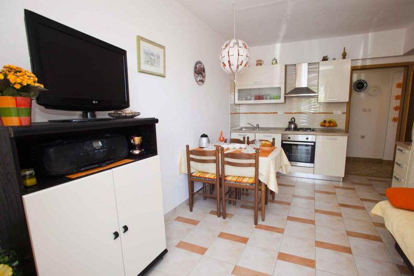 appartement de vacances avec vue sur la mer et la vieille ville de Vrbnik - BF-BFXB - foto 13