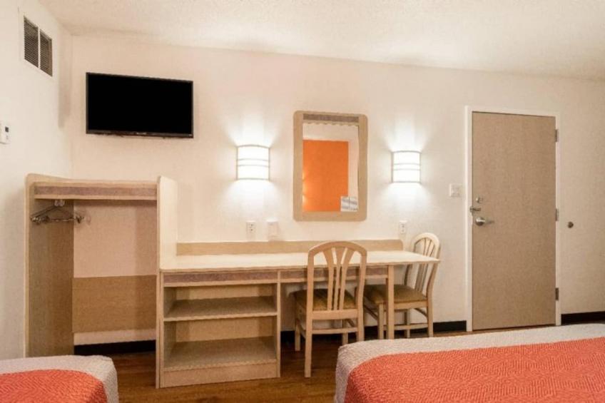 1 queen bed  mobility accessible tub nsmk - foto 11