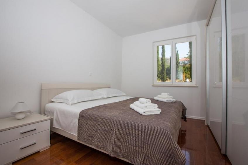 Apartments Nina - Two-Bedroom Apartment with Balcony and Sea View (Orašac) - foto 13