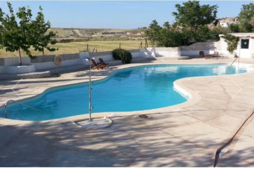 House - 3 Bedrooms with Pool and WiFi - 105747