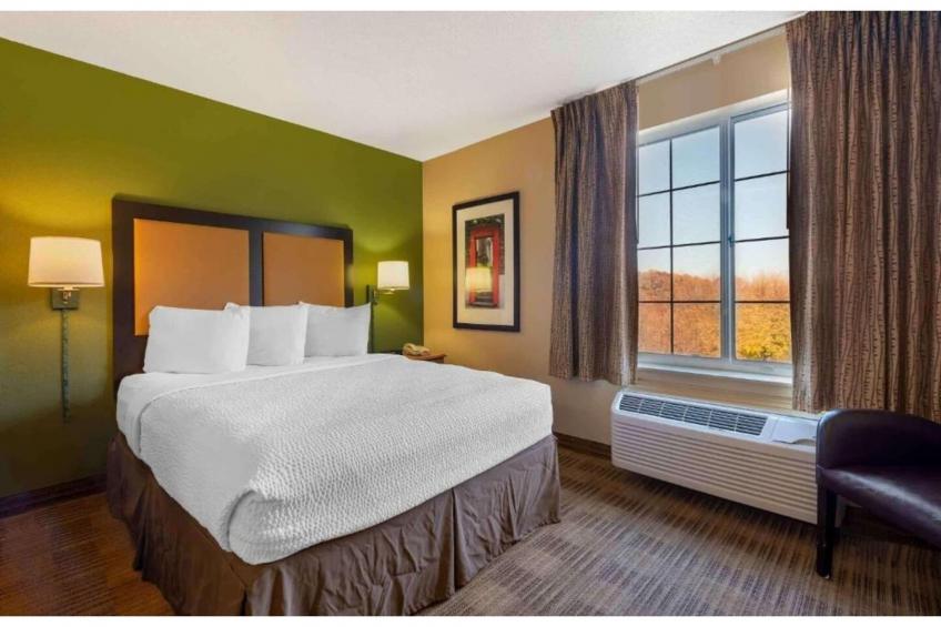 1 King Bed | Non-Smoking, Kitchen - foto 2